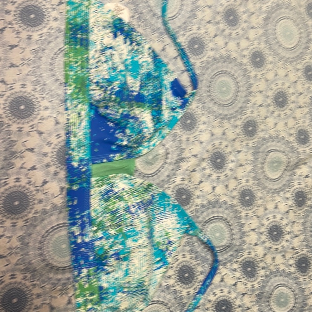 Underarmour bikini top